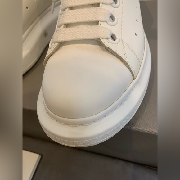 Alexander McQueen | Oversized low-top sneakers | White Grey | 37 - Picture 12 of 13